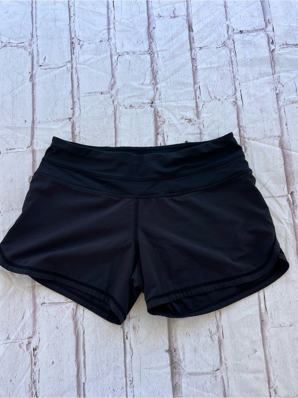 Lululemon Speed size 4 Black